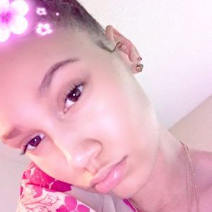 Meet your Posher, Amya